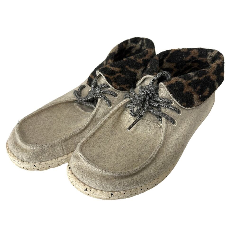 HeyDude Cream Black Cheetah Britt Foldable Cuff Shoes Tie Lace Slip On Womens 7